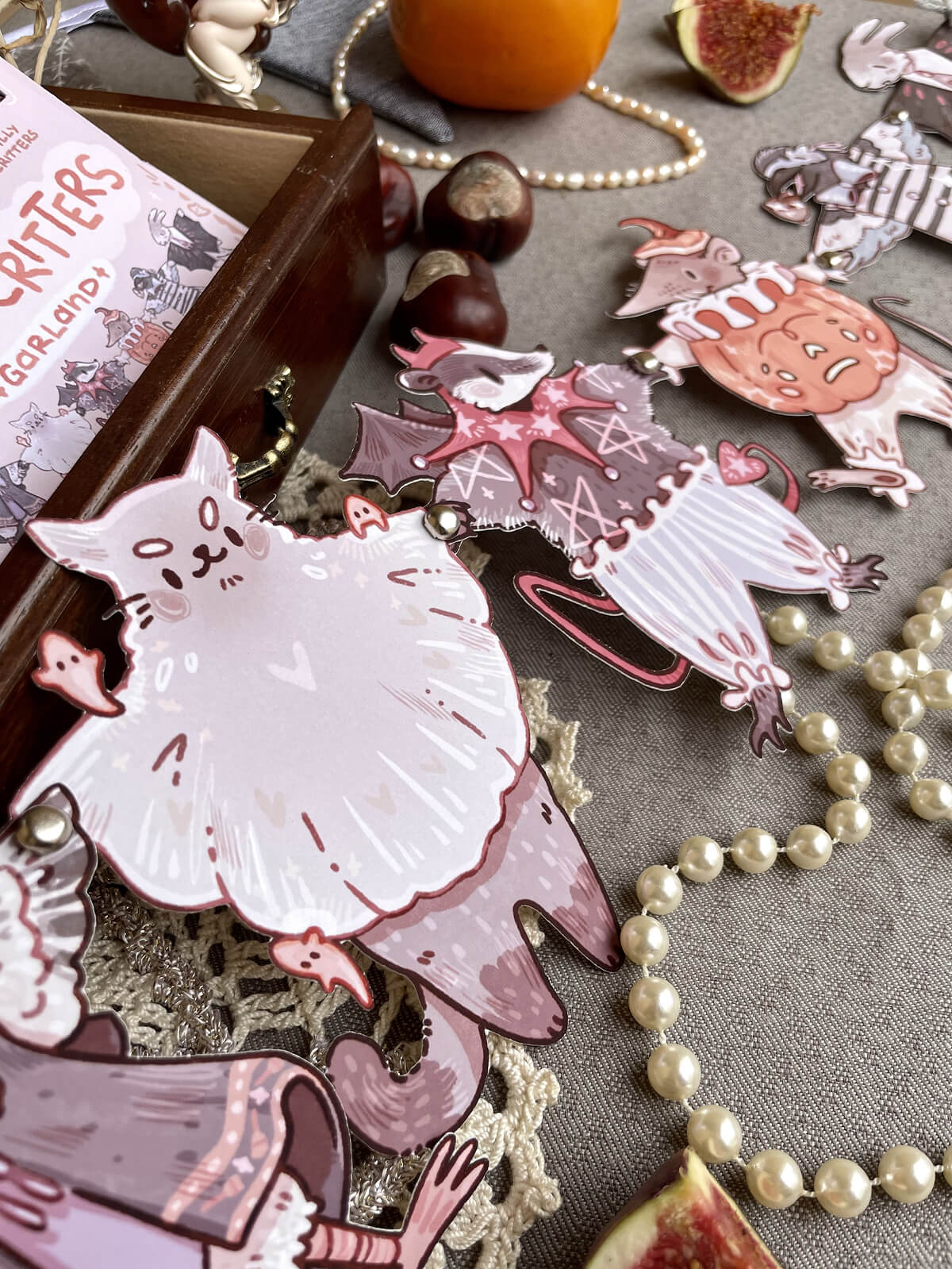 Creepy Critters ✦ Halloween Paper Garland