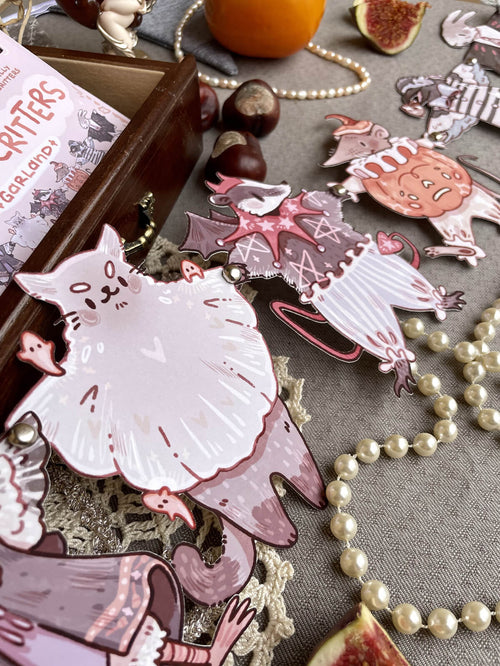 Creepy Critters ✦ Halloween Paper Garland